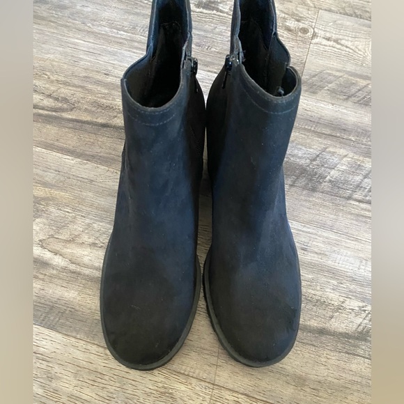 Ankle Boots - Picture 2 of 5